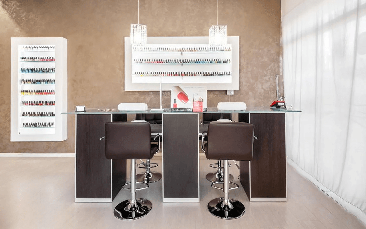 Interno di Nails Center MG a Ostuni — foto 1 di 8