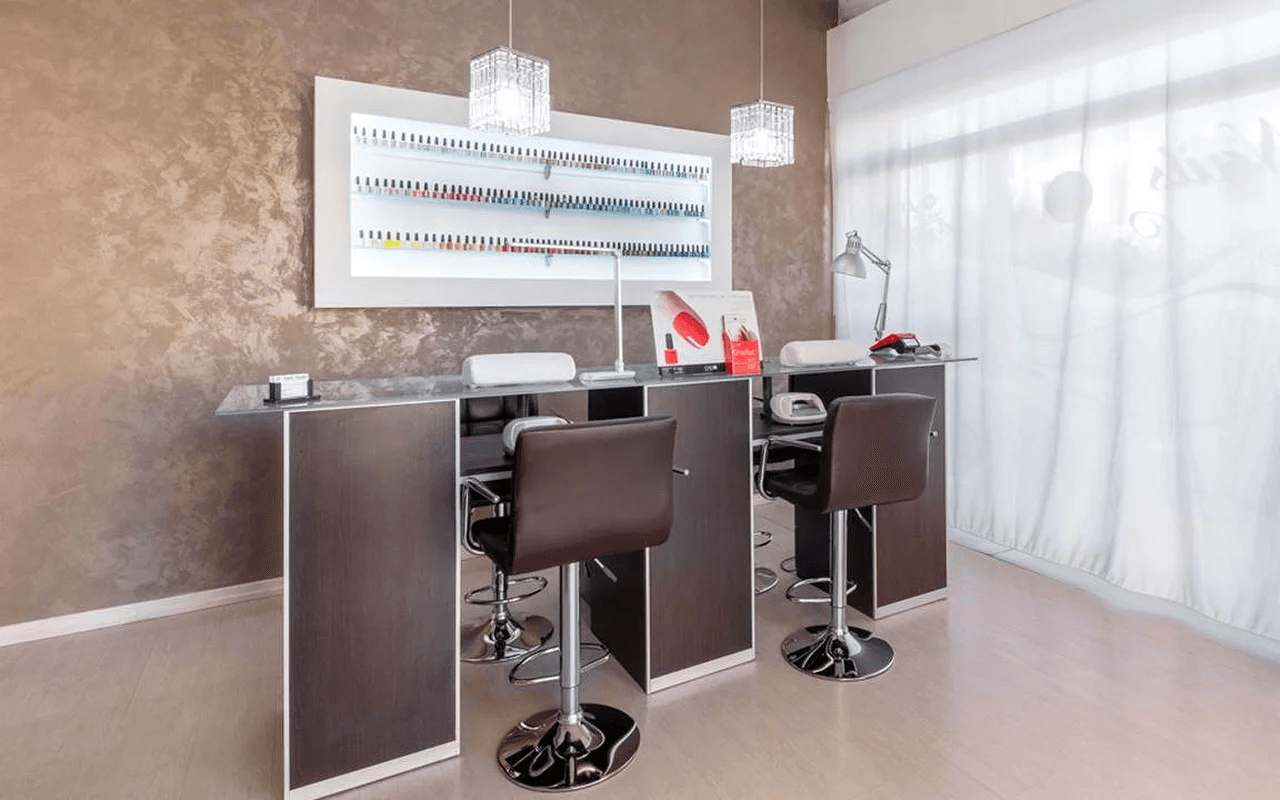 Interno di Nails Center MG a Ostuni — foto 2 di 8